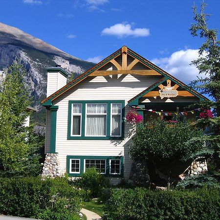 Avens Renaissance B&B Canmore Exterior foto